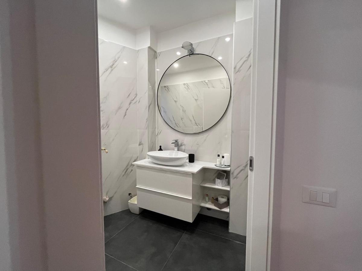 Casa Vercelli Delizioso Bilocale Moderno Nella Vecchia Milano Εξωτερικό φωτογραφία