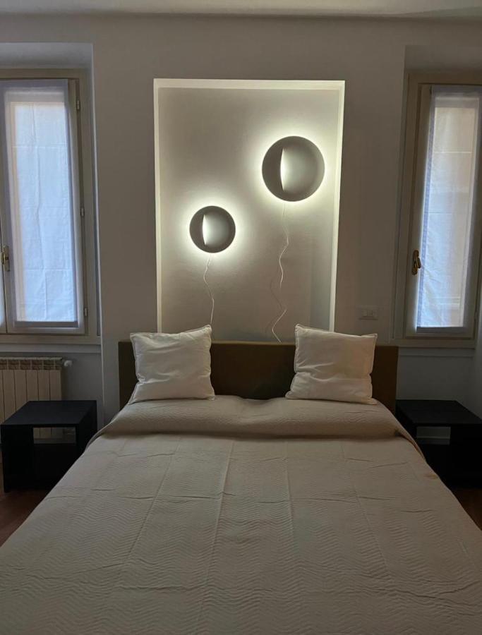 Casa Vercelli Delizioso Bilocale Moderno Nella Vecchia Milano Εξωτερικό φωτογραφία